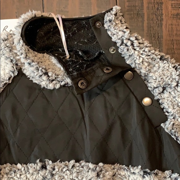 NWT! VERY soft/light  Sherpa - Picture 5 of 9